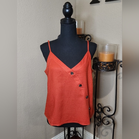 Band of Gypsies Tops - Band of Gypsies Orange/Rust Asymmetrical Button Linen Blend Camisole.Size small